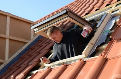 Pose de fenêtres de toit Velux à Pont-de-Poitte